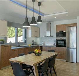 3 bedroom villa with pool & sea views, Agios Mathaios, sleeps 6